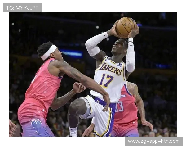 罗马通过中路密集配合保持控场优势